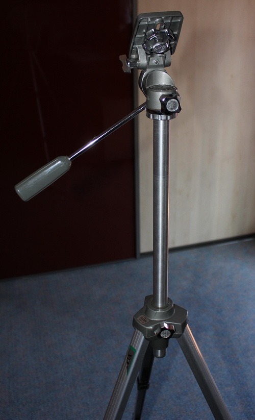 Stativ für Foto- bzw. Filmkamera